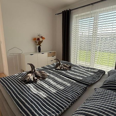 Klimatizovany Apartmanovy Dom, S Virivkou, 1B Senec Exterior foto